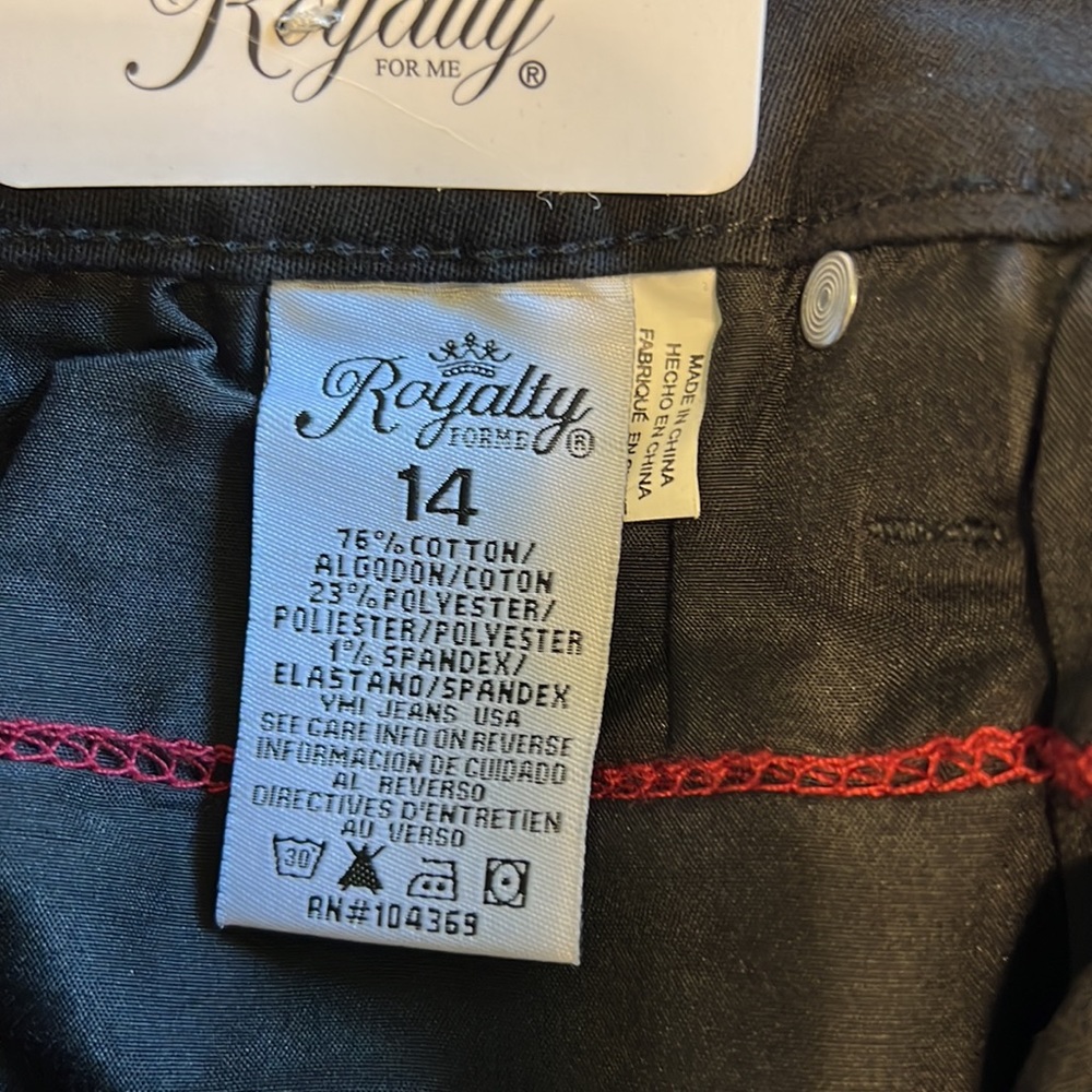 Royalty Mid- Rise Crops - Picture 9 of 9